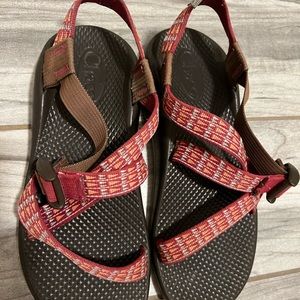 Chacos size 5 (kids) - excellent condition! Equivalent to women’s size 7.